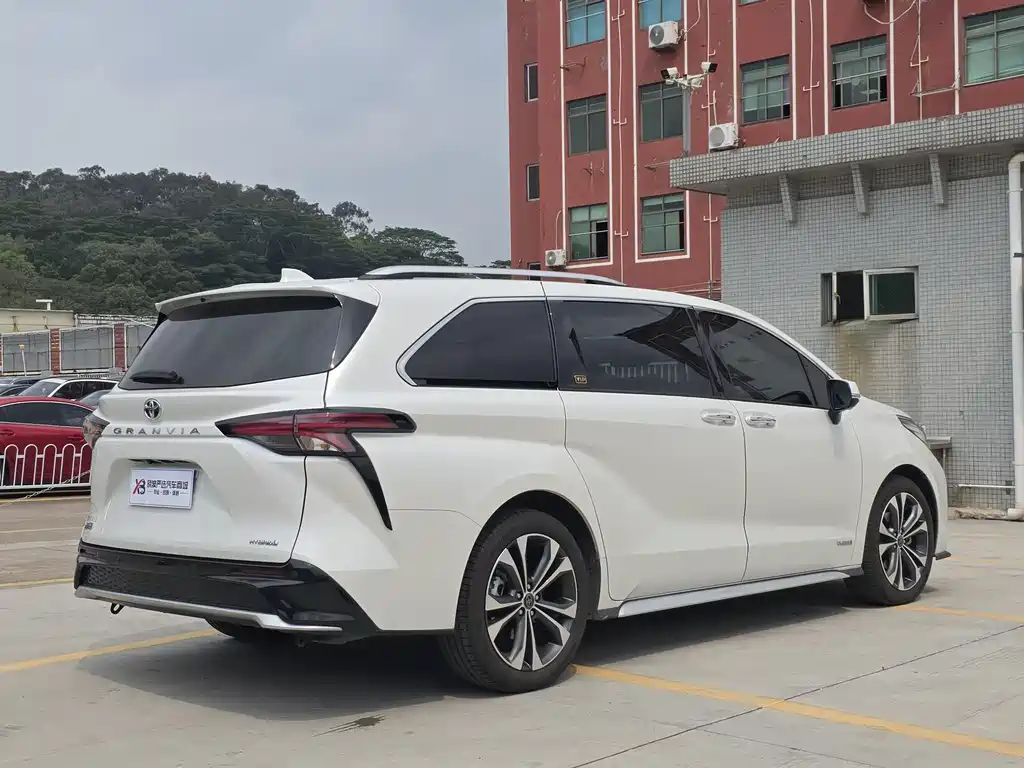 Grevia 2023 2.5L Hybrid Monarch VIP Edition купить на сайте DeffCars