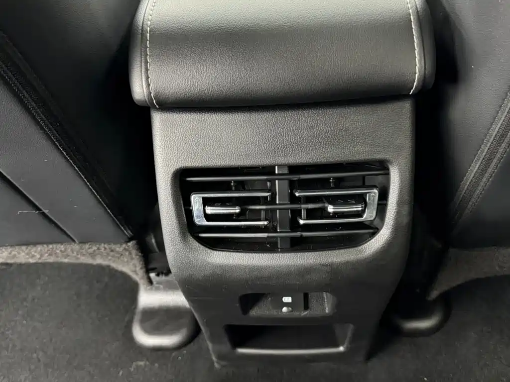 Haval M6 2021 PLUS 1.5T DCT luxury smart connected model купить на сайте DeffCars