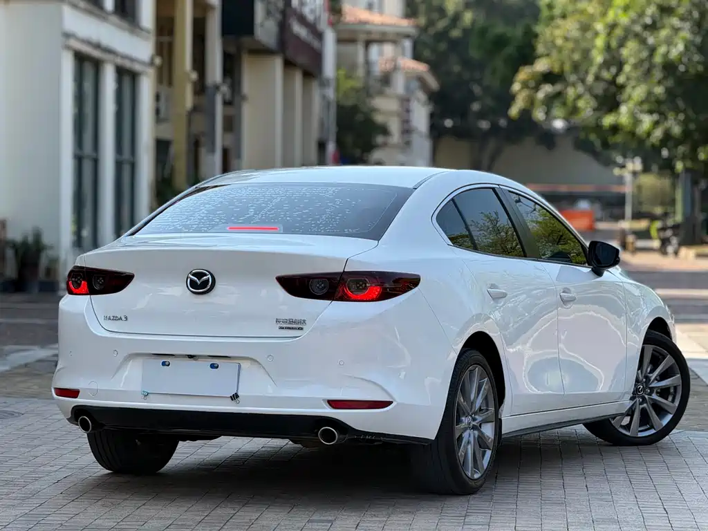 Mazda3 Angkesela 2020 2.0L Automatic Premium Edition купить на сайте DeffCars