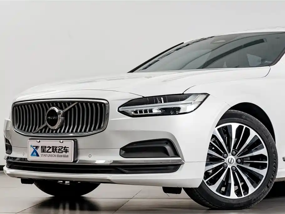 Volvo S90 2023 B5 Zhiyi Luxury Edition купить на сайте DeffCars