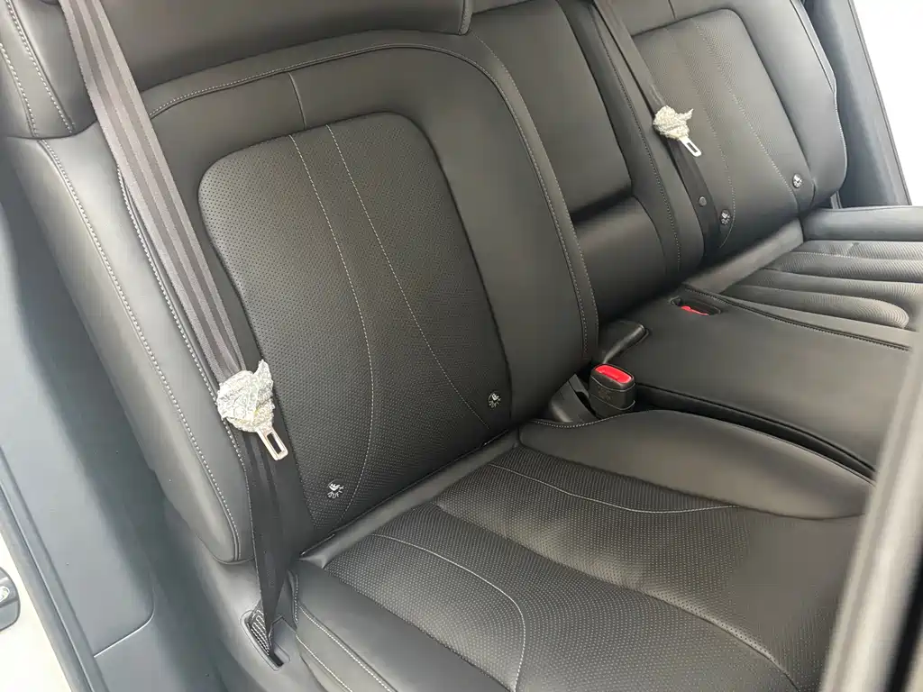 Zhiji LS7 2024 90kWh Max Elite rear-wheel drive version купить на сайте DeffCars