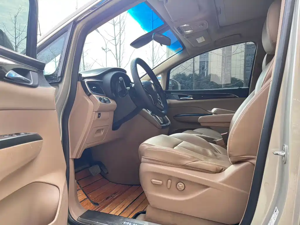 Buick GL8 2018 ES 28T luxury model National VI купить на сайте DeffCars