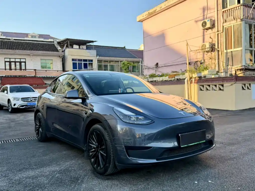 Model Y 2022 modified rear-wheel drive version купить на сайте DeffCars