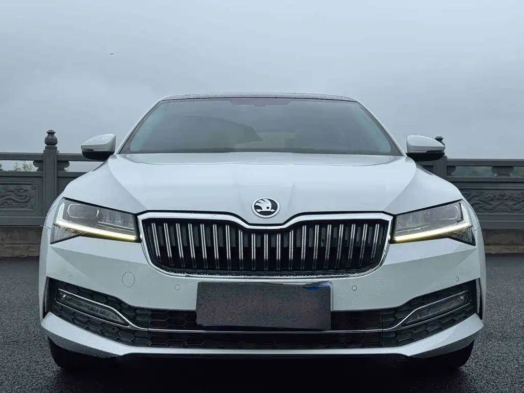 Superb 2023 TSI280 DSG Exclusive Edition купить на сайте DeffCars