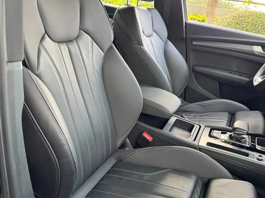 Audi Q5L 2024 40 TFSI luxury and dynamic model купить на сайте DeffCars