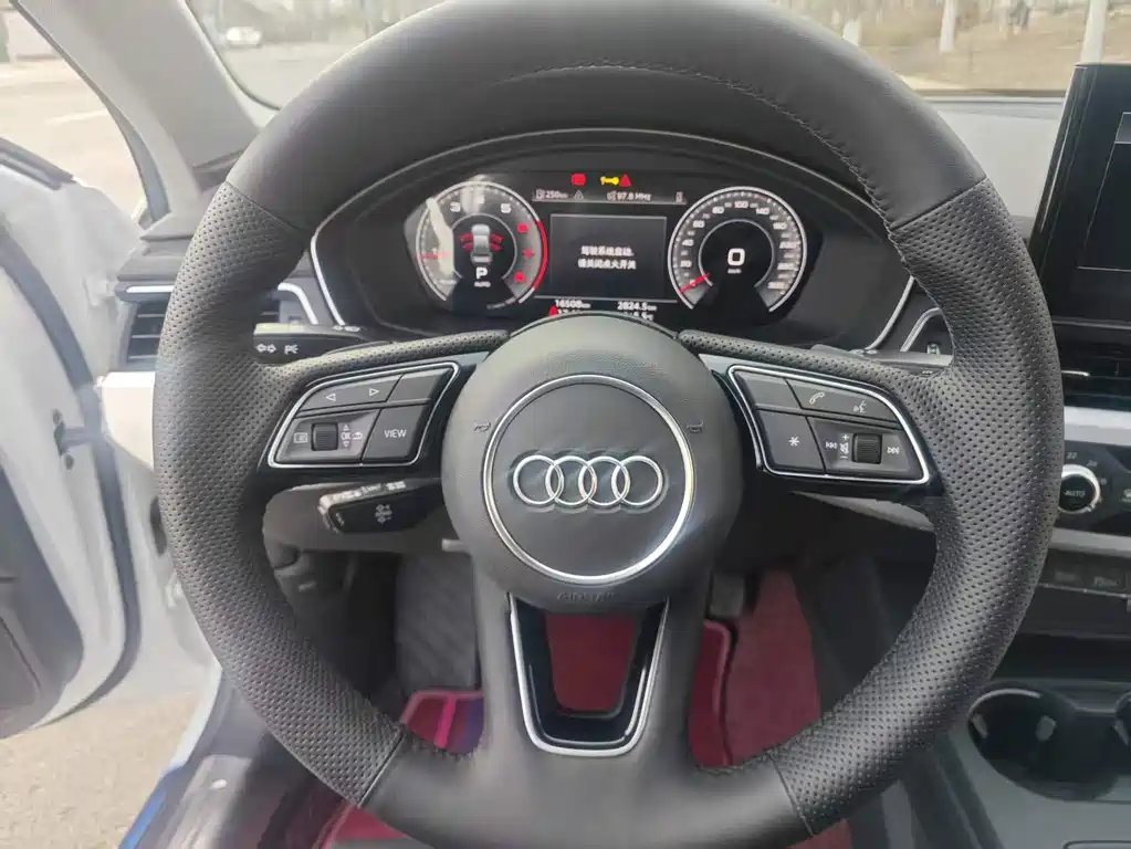 Audi A4L 2024 40 TFSI Fashionable and Dynamic купить на сайте DeffCars