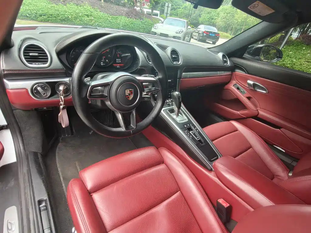 Porsche 718 2018 Boxster 2.0T купить на сайте DeffCars