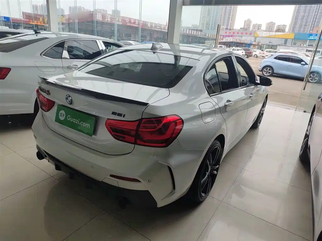 BMW 1 Series 2021 125i M Sports Night Edition купить на сайте DeffCars