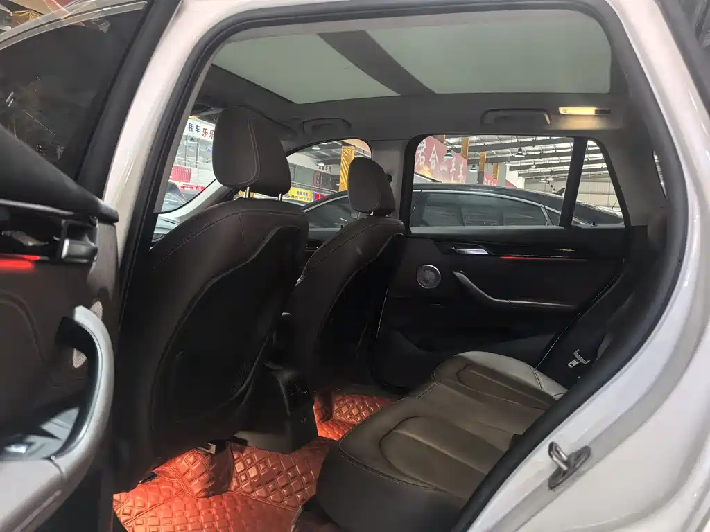 BMW X1 2022 sDrive25Li Leading Model купить на сайте DeffCars