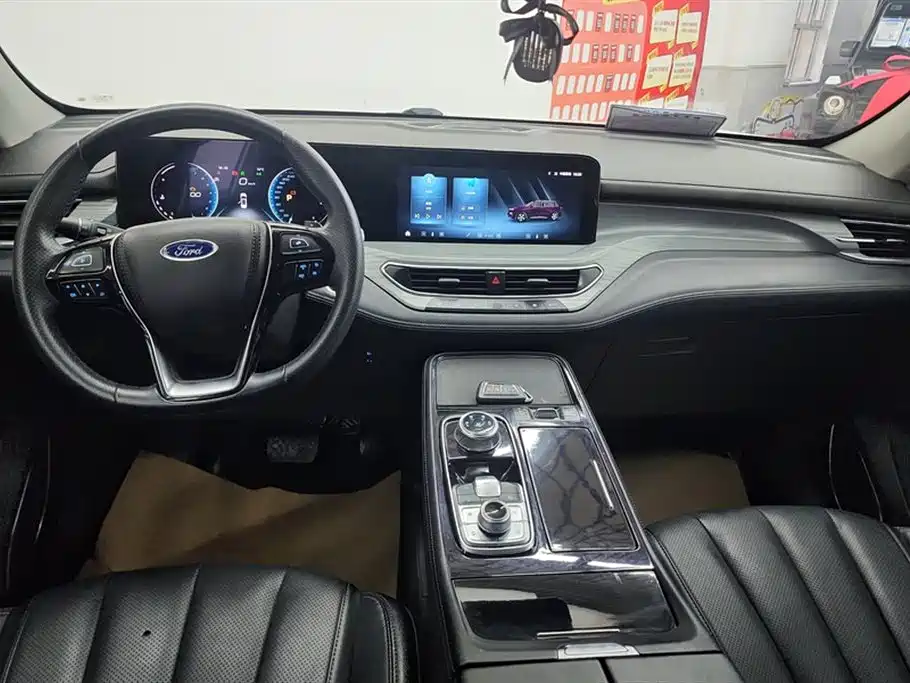 Lingyu 2021 EcoBoost 225 platinum collar type 6 seats купить на сайте DeffCars