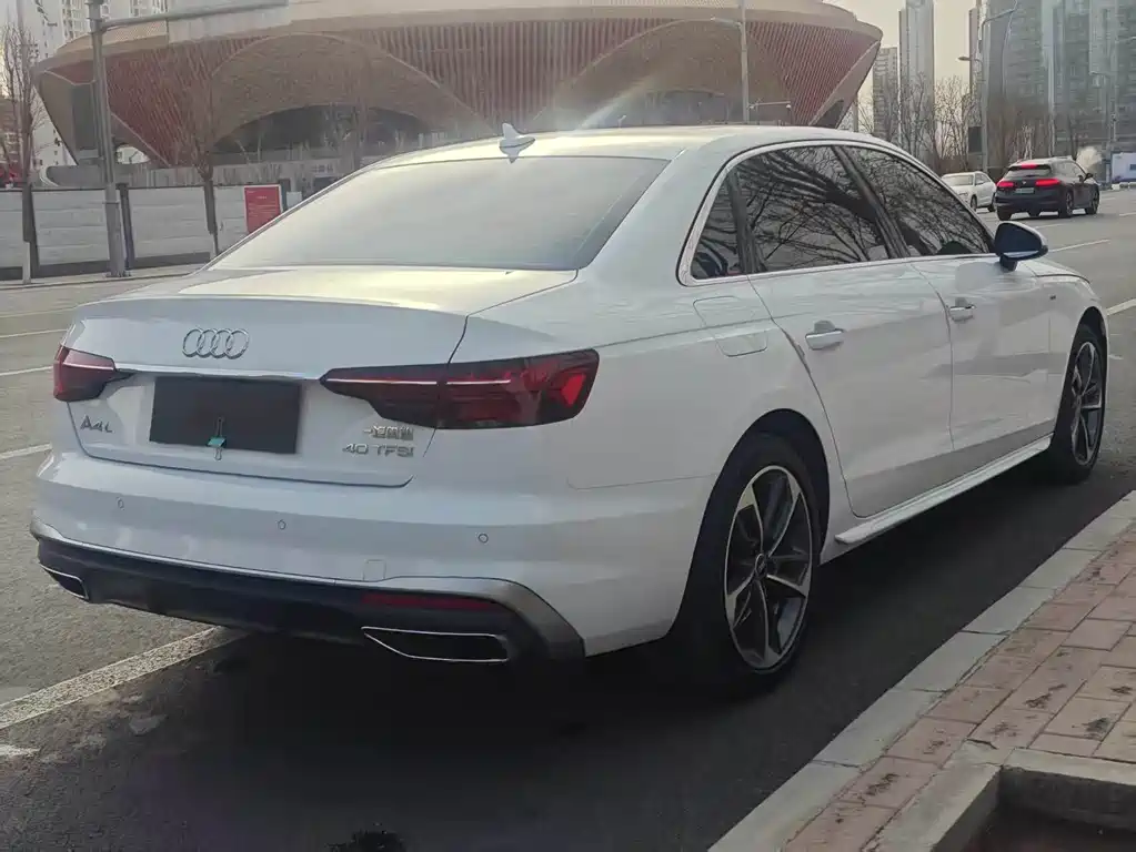 Audi A4L 2024 40 TFSI Fashionable and Dynamic купить на сайте DeffCars