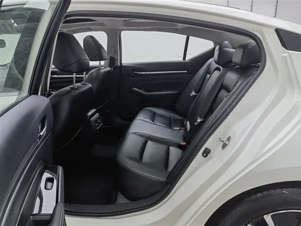 Teana 2020 facelift 2.0T XL Upper AD1 Smart Pilot Edition купить на сайте DeffCars