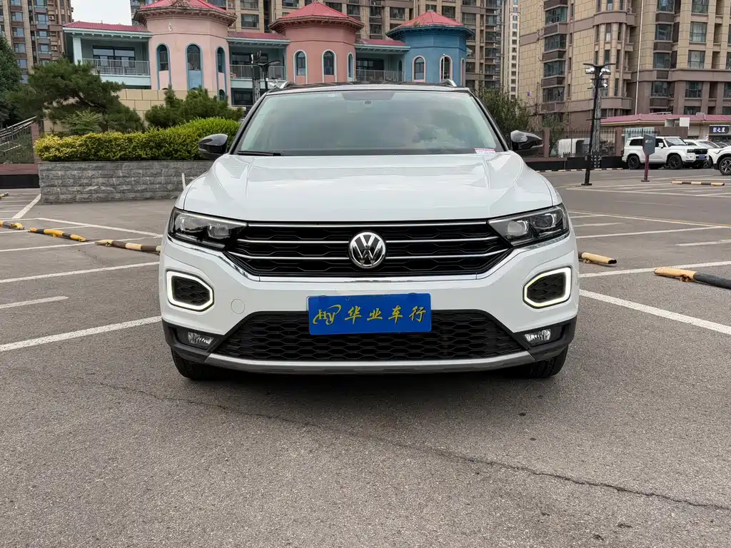 T-ROC 2018 280TSI DSG two-wheel drive comfort model National V купить на сайте DeffCars