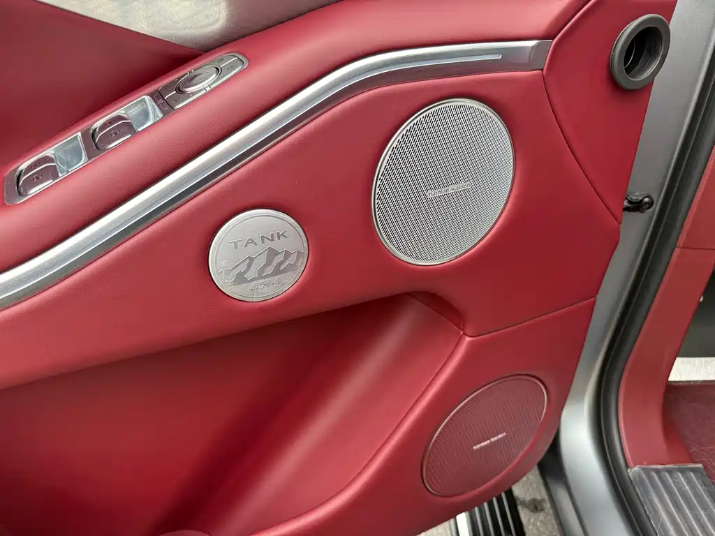 Tank 700 New Energy 2024 Hi4-T Extreme Edition купить на сайте DeffCars