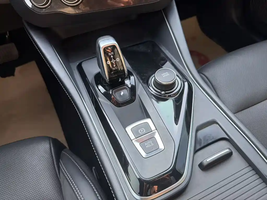 Lynk & Co 03 2022 2.0TD DCT Pro купить на сайте DeffCars
