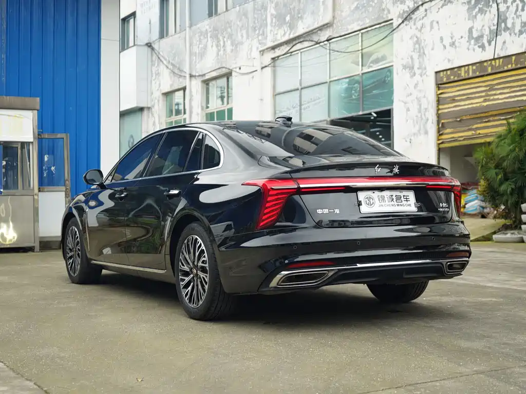 Hongqi H5 2024 2.0T Automatic Zhilianqichang Edition купить на сайте DeffCars