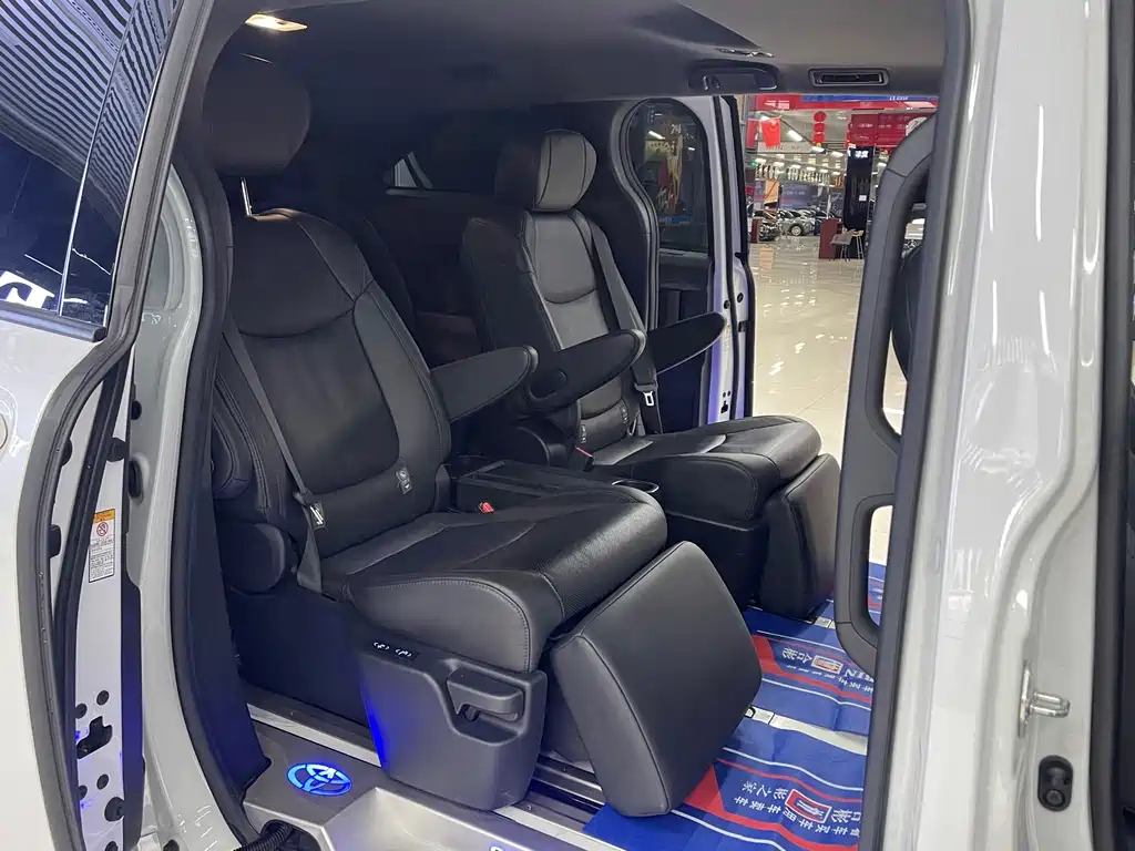 SIENNA 2021 2.5L Hybrid Premium Edition купить на сайте DeffCars