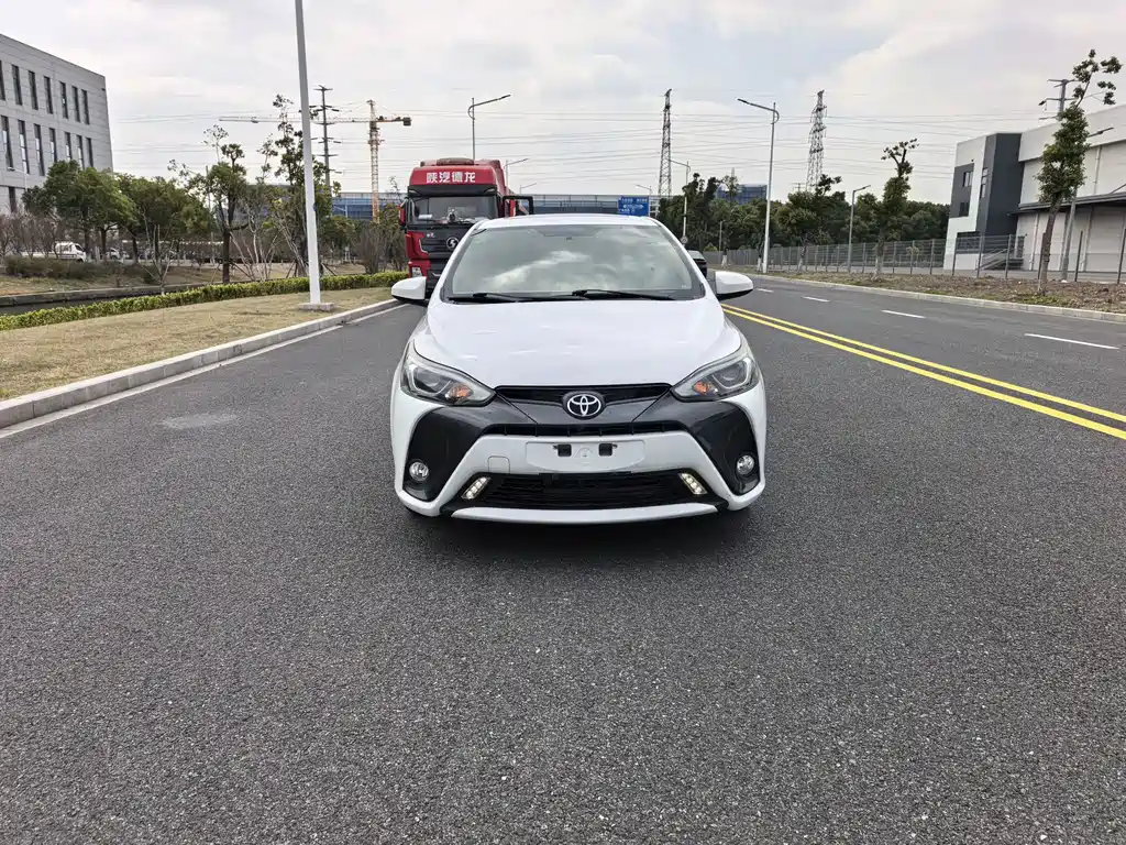 YARiS L 2016 facelift 1.5GS CVT sharp version купить на сайте DeffCars