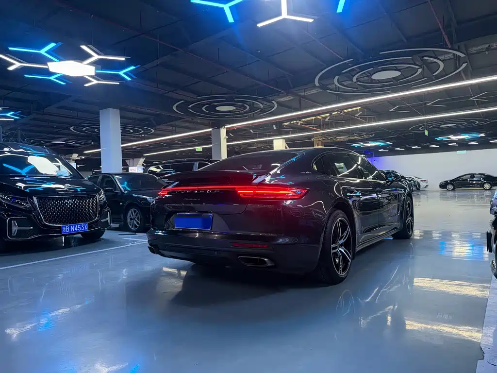 Panamera 2019 Panamera Executive Extended Edition 2.9T купить на сайте DeffCars