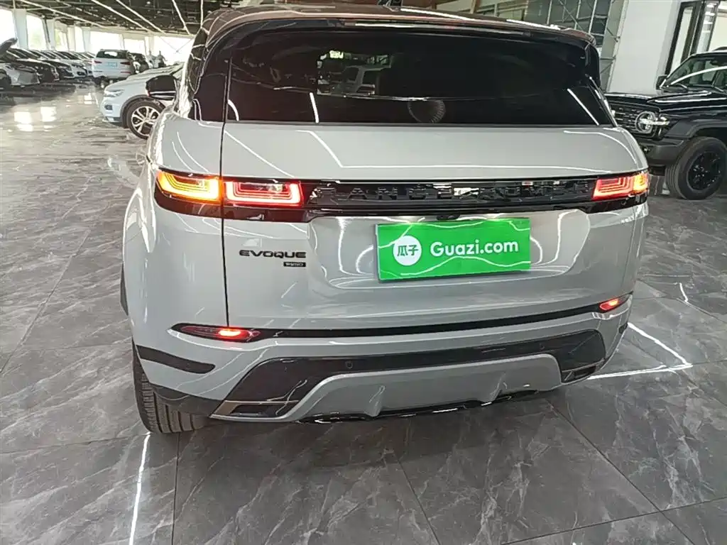 Range Rover Evoque 2023 Evoque L 249PS Corinthian Bronze Special Edition купить на сайте DeffCars
