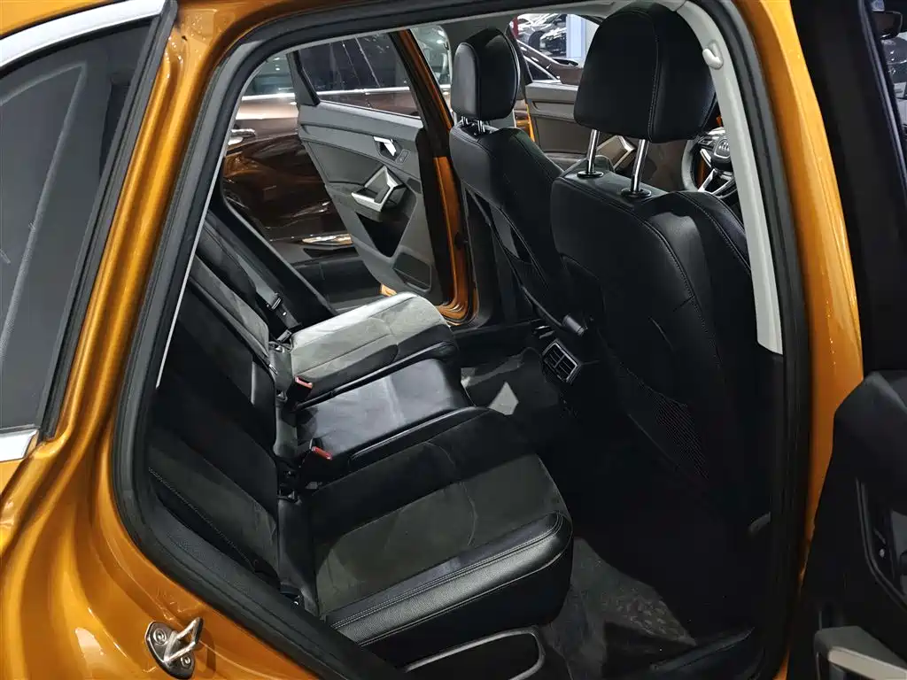 Audi Q3 2019 35 TFSI aggressive and dynamic купить на сайте DeffCars