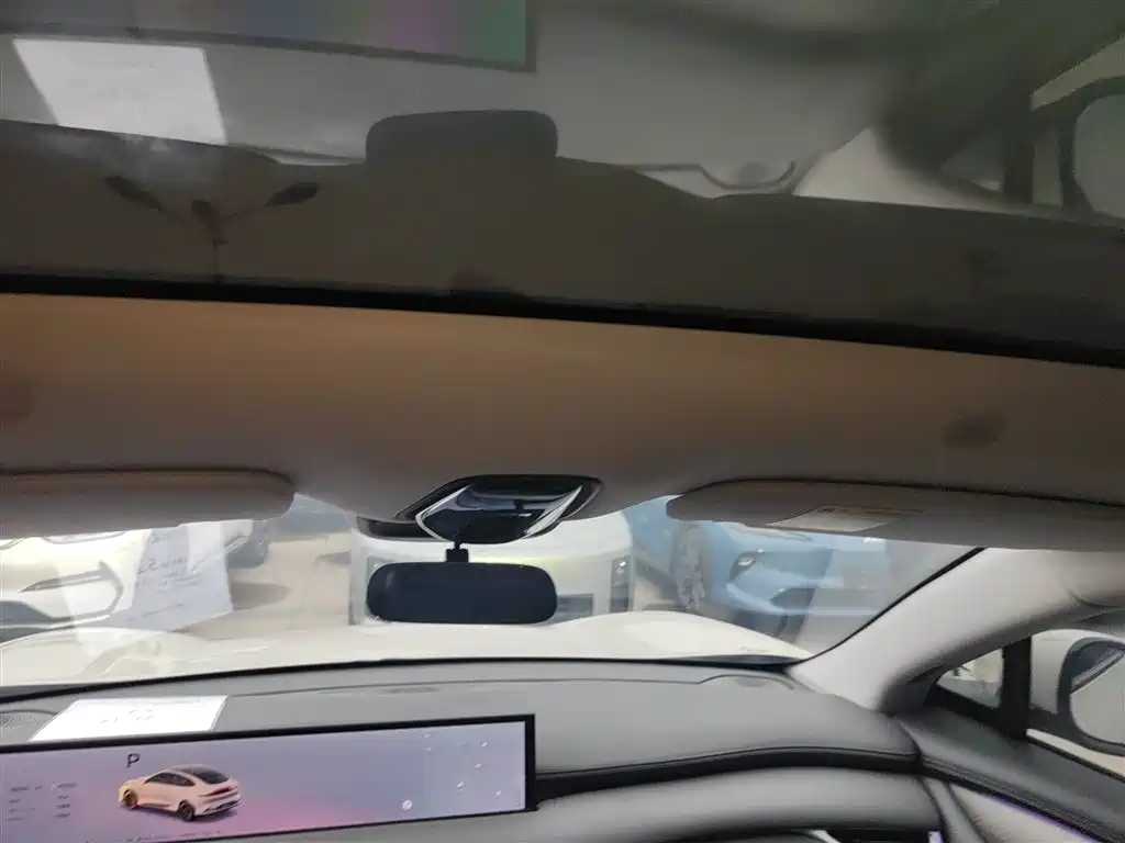 Zhiji LS6 2025 Smart Lizard Driving Edition купить на сайте DeffCars