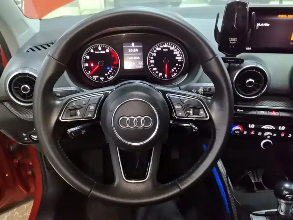 Audi Q2L 2018 35 TFSI Fashionable and Elegant National V купить на сайте DeffCars