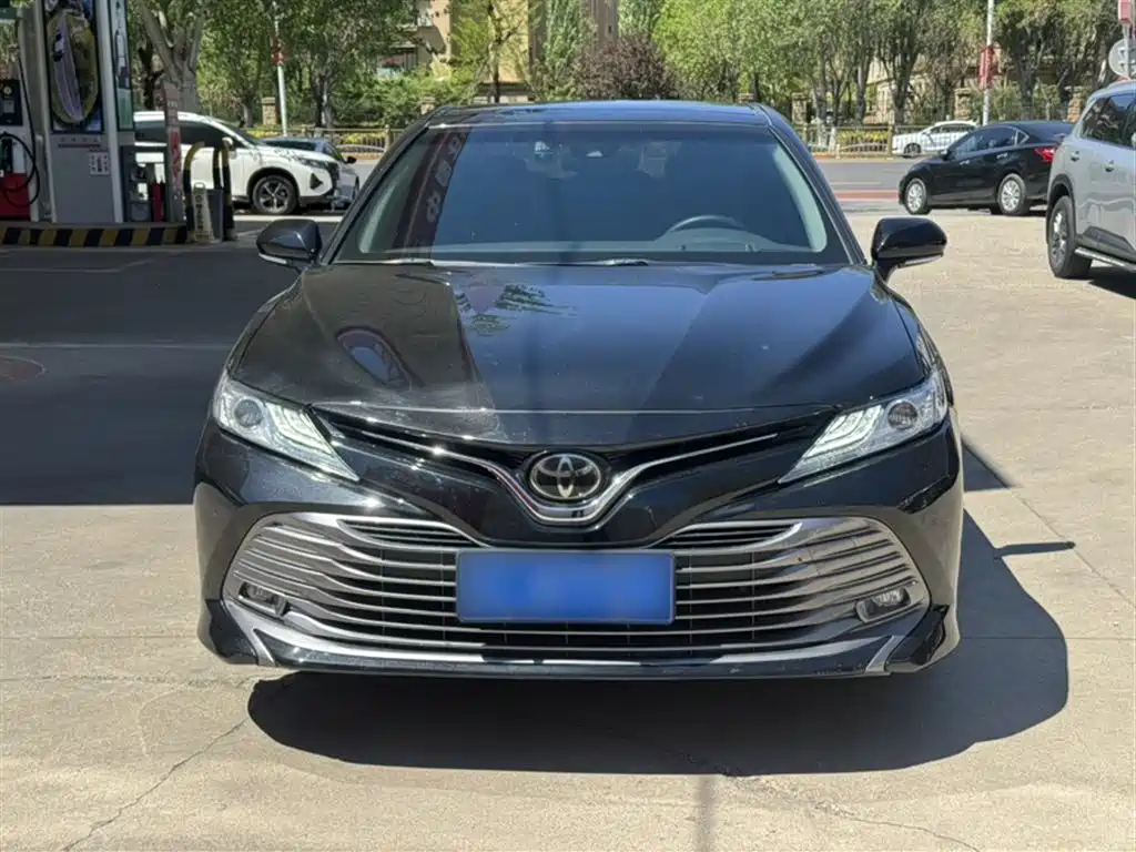 Camry 2019 2.5G Deluxe Edition National VI купить на сайте DeffCars