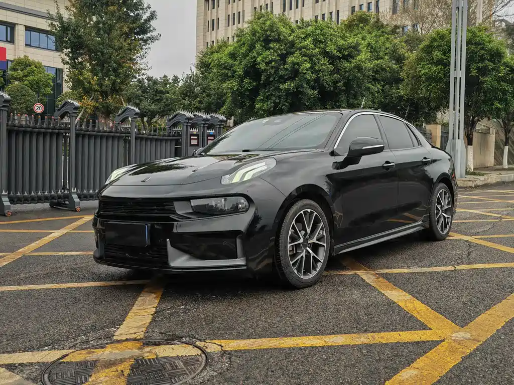 Lynk & Co 03 2019 2.0TD Automatic Pro Edition купить на сайте DeffCars