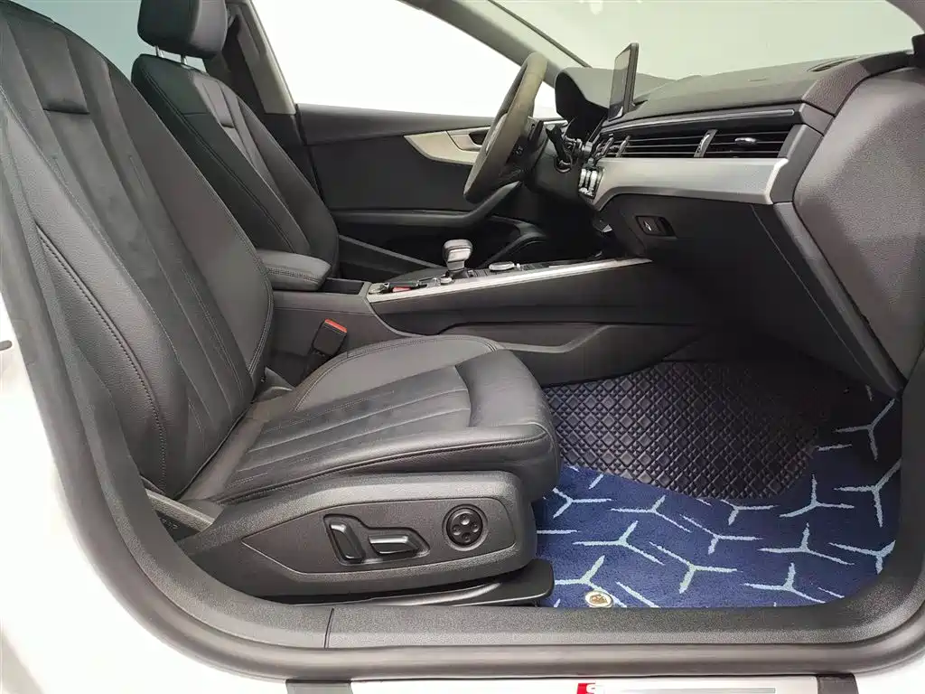 Audi A5 (Imported) 2019 Sportback 40 TFSI Fashion Model купить на сайте DeffCars