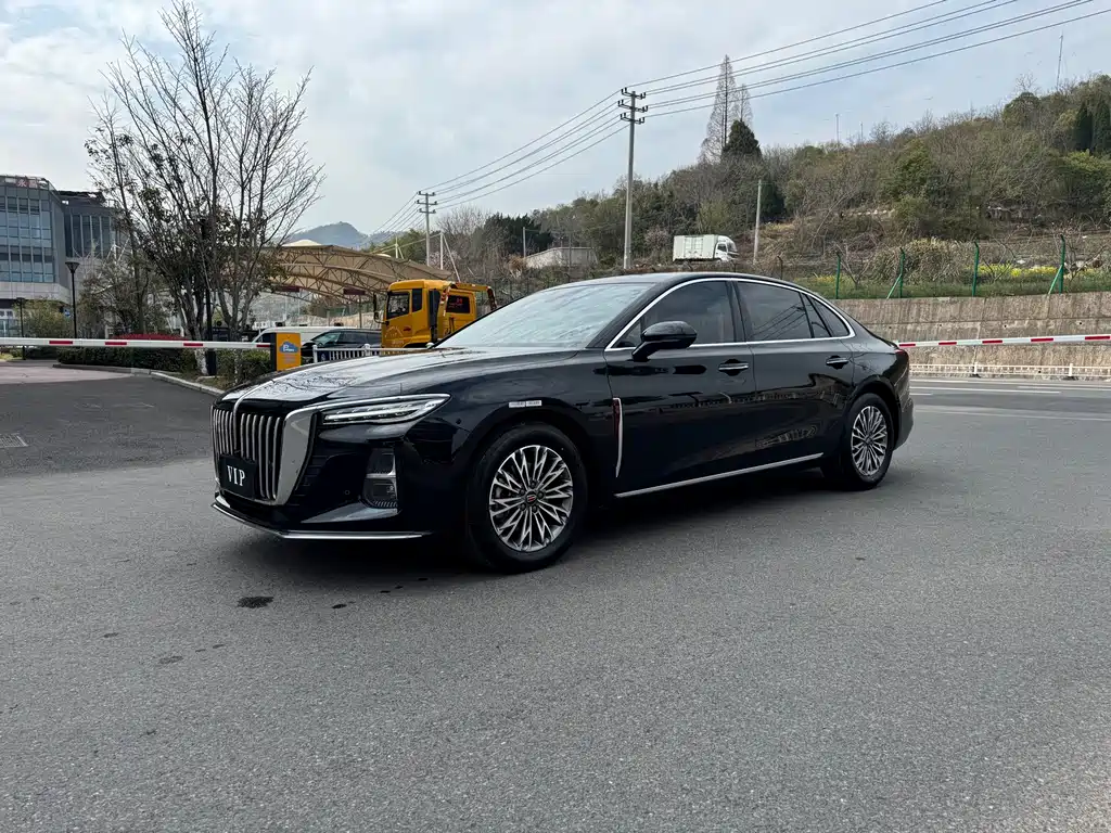 Hongqi H5 2024 1.5T DCT Zhilian Qiyun Edition купить на сайте DeffCars