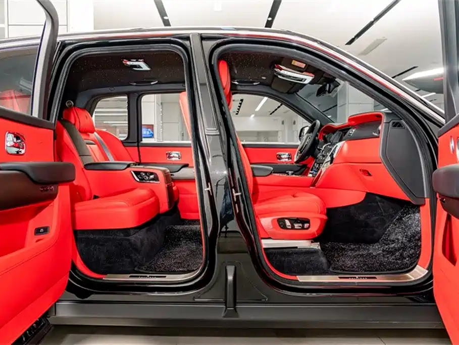 Cullinan 2024 four-seat version купить на сайте DeffCars