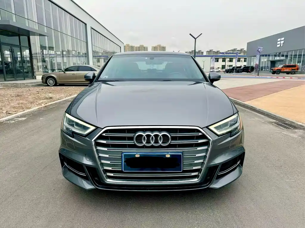 Audi A3 2020 Limousine 35 TFSI Sports National V купить на сайте DeffCars