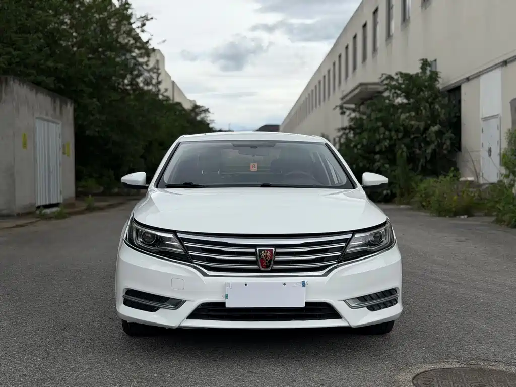 Roewe i6 2018 20t Automatic Internet Smart Edition купить на сайте DeffCars