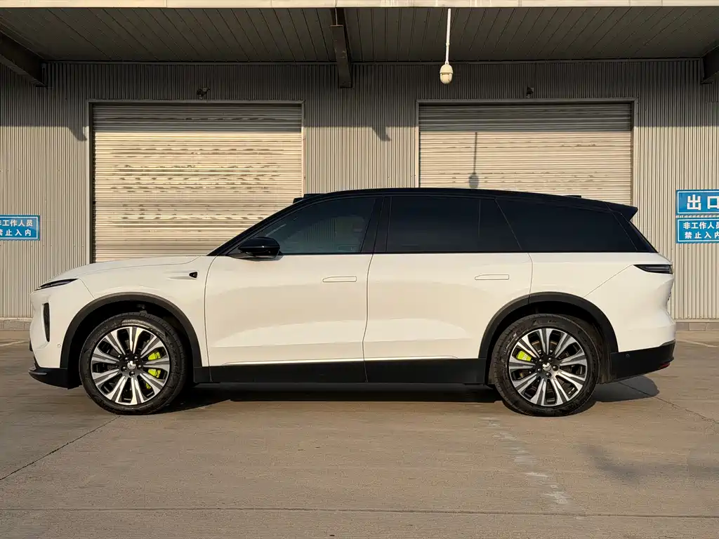NIO ES8 2023 model 75kWh купить на сайте DeffCars