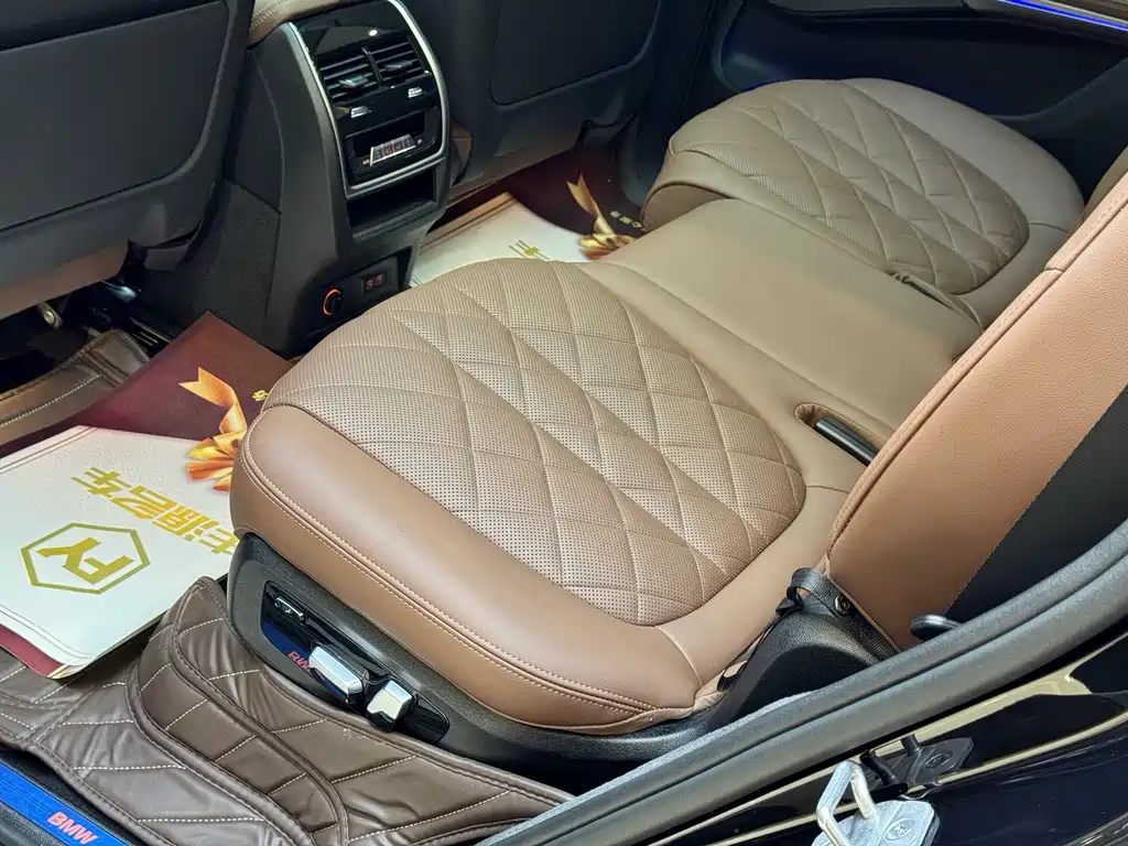 BMW X7 2024 xDrive40i Leading Luxury Package купить на сайте DeffCars