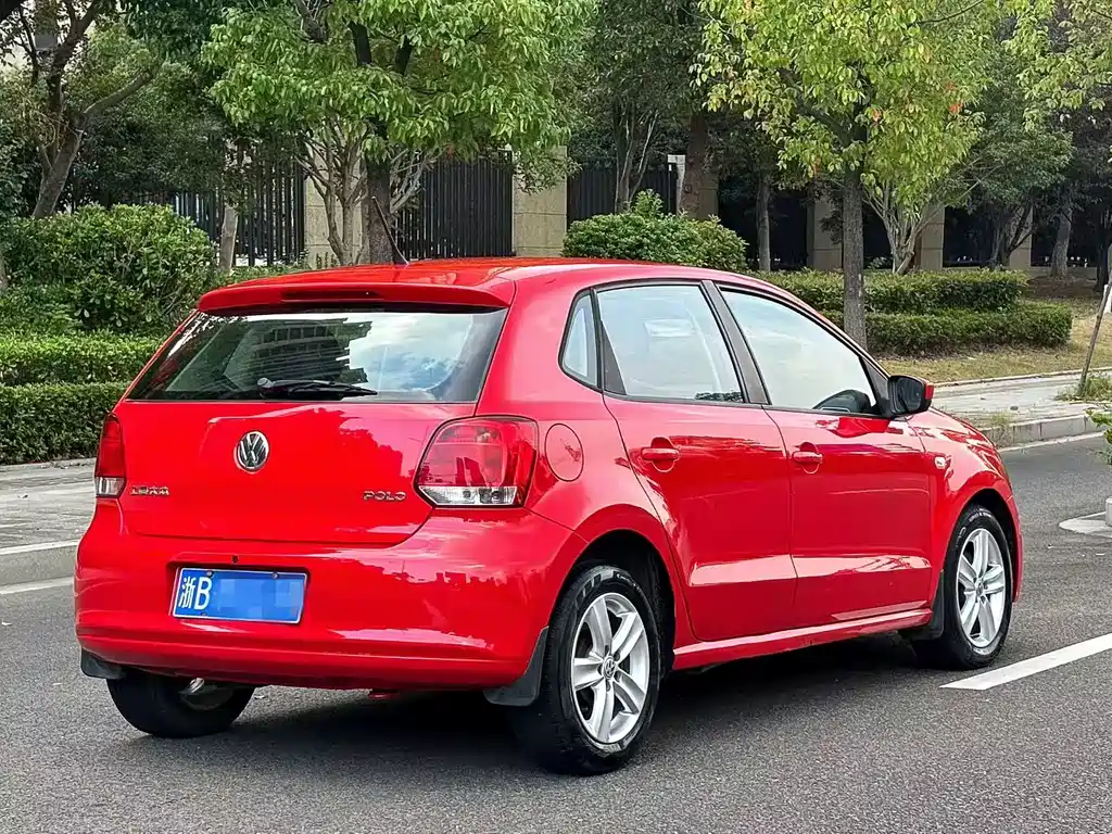 Polo 2011 1.6L automatic stylish version купить на сайте DeffCars