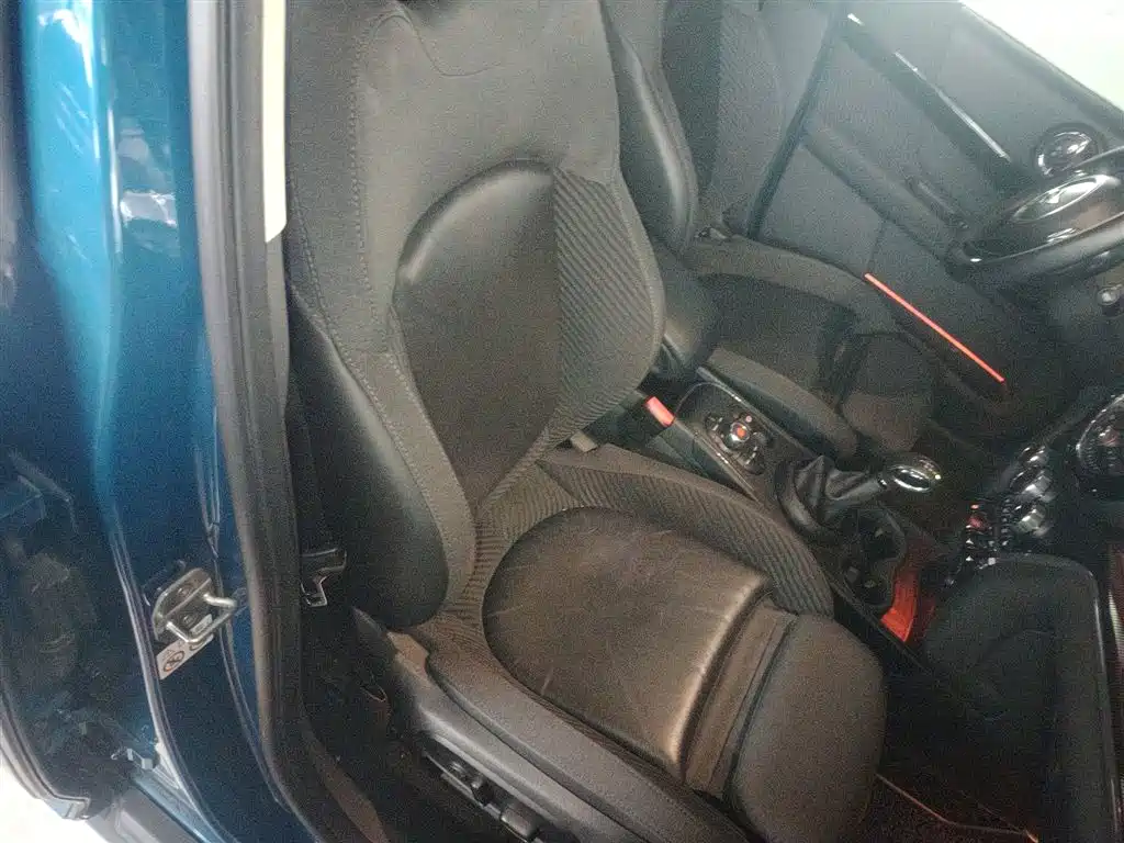 MINI COUNTRYMAN 2017 1.5T COOPER ALL4 Traveler купить на сайте DeffCars