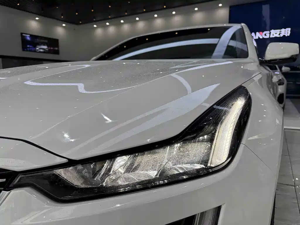 Cadillac CT5 2020 28T Fashion Model купить на сайте DeffCars