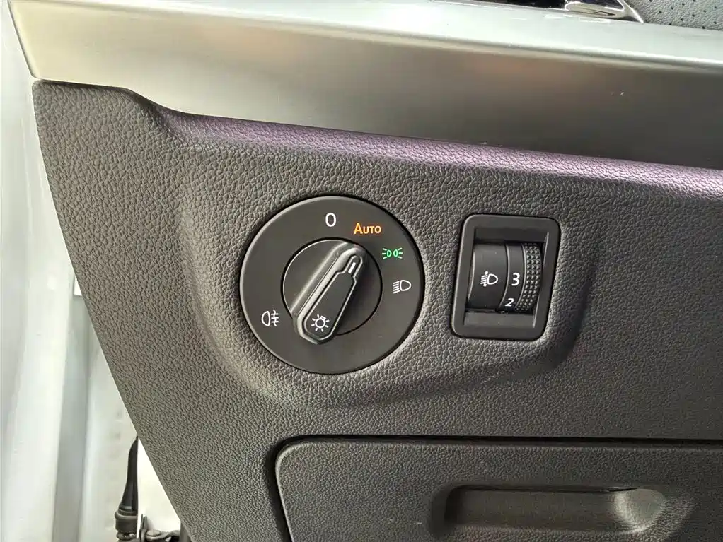 Lavida 2023 280TSI DSG Starry Sky Full Edition купить на сайте DeffCars