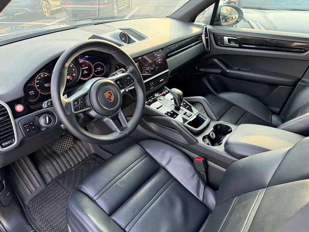 Cayenne 2018 3.0T купить на сайте DeffCars