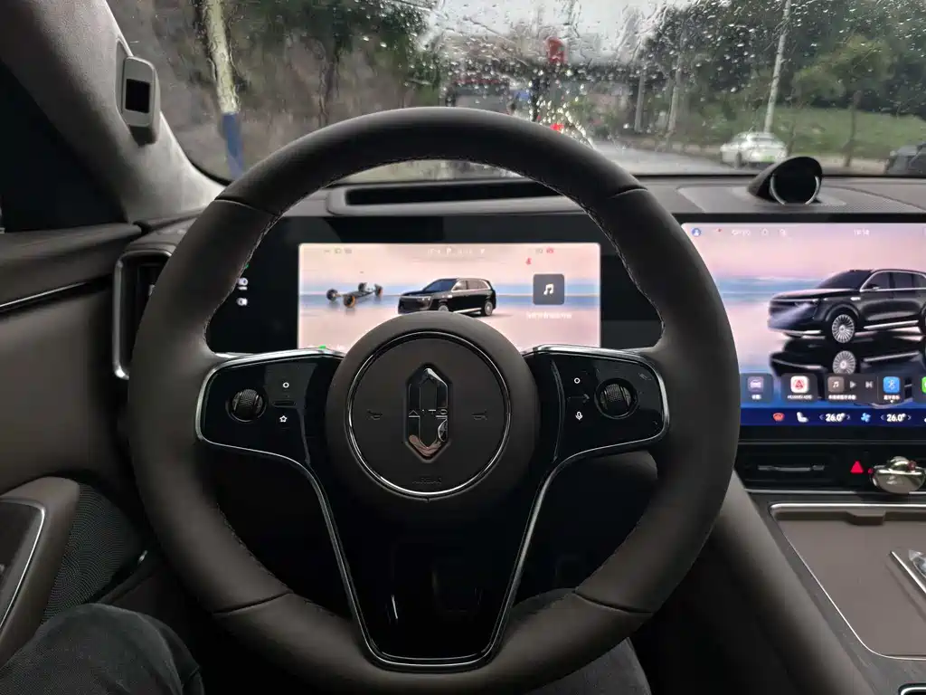 Wenjie M8 2025 pure electric Max+ six-seat long-range version купить на сайте DeffCars