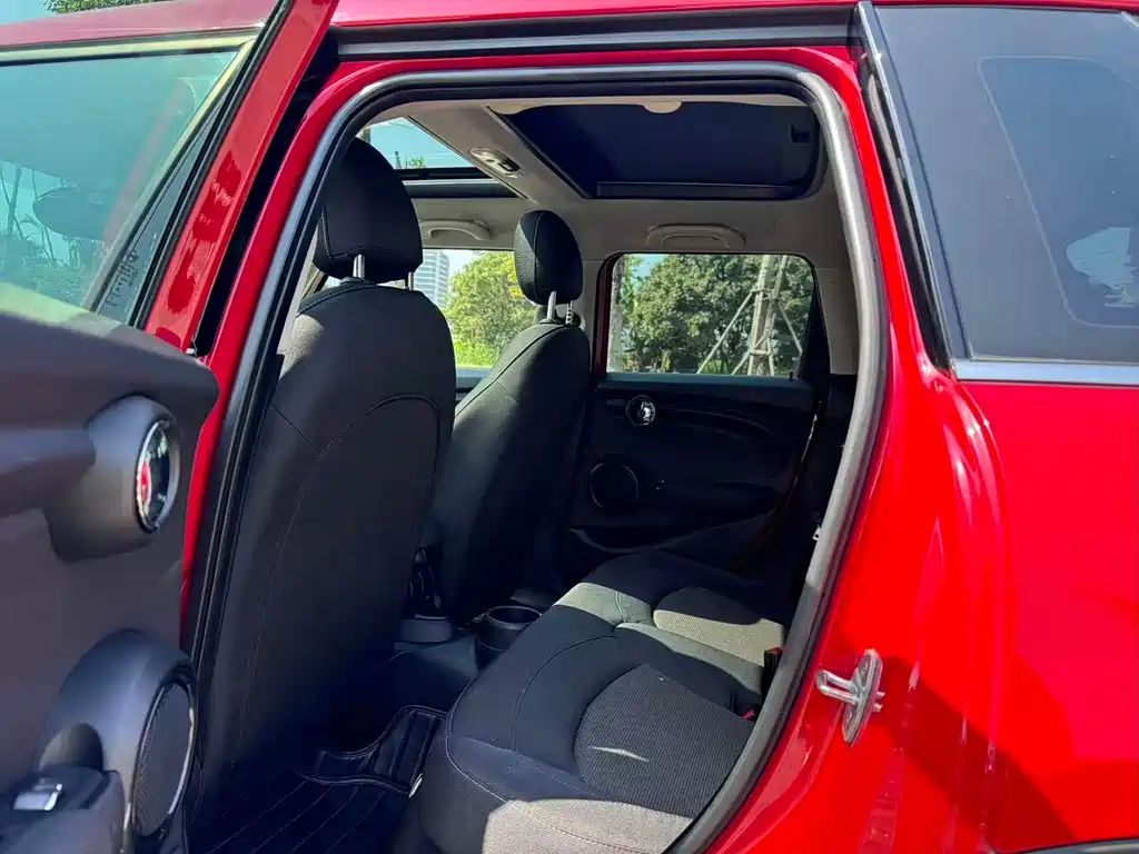 MINI 2018 1.5T ONE five-door version купить на сайте DeffCars