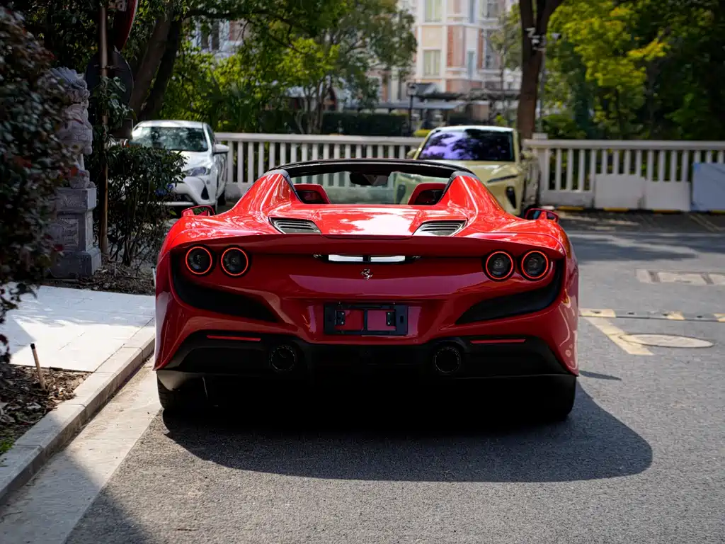 Ferrari F8 2020 Spider 3.9T V8 купить на сайте DeffCars