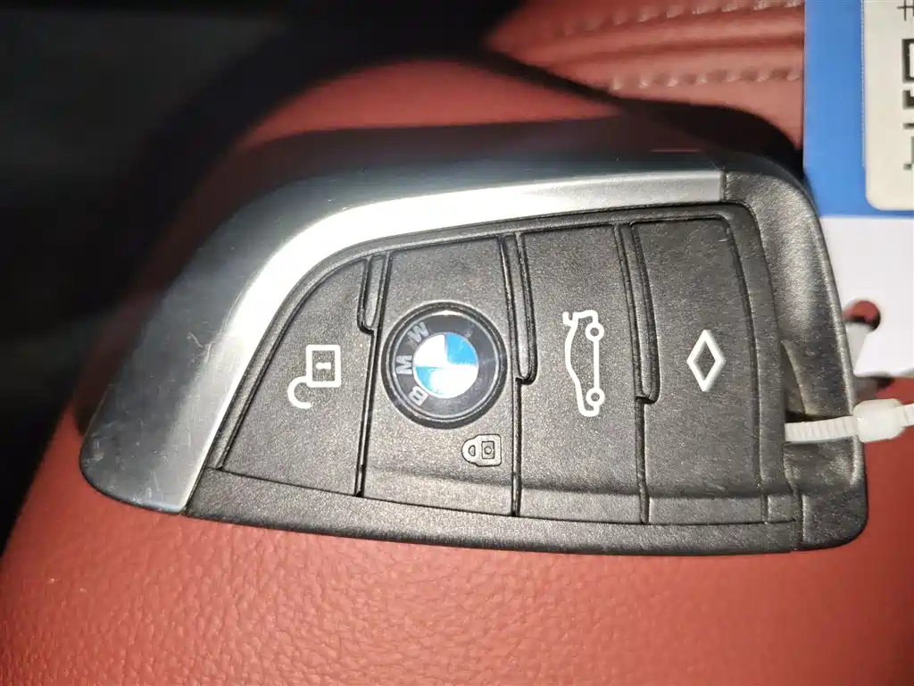 BMW iX3 2022 leading model купить на сайте DeffCars