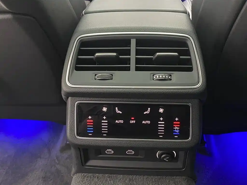Audi A7L 2024 45 TFSI luxury model купить на сайте DeffCars