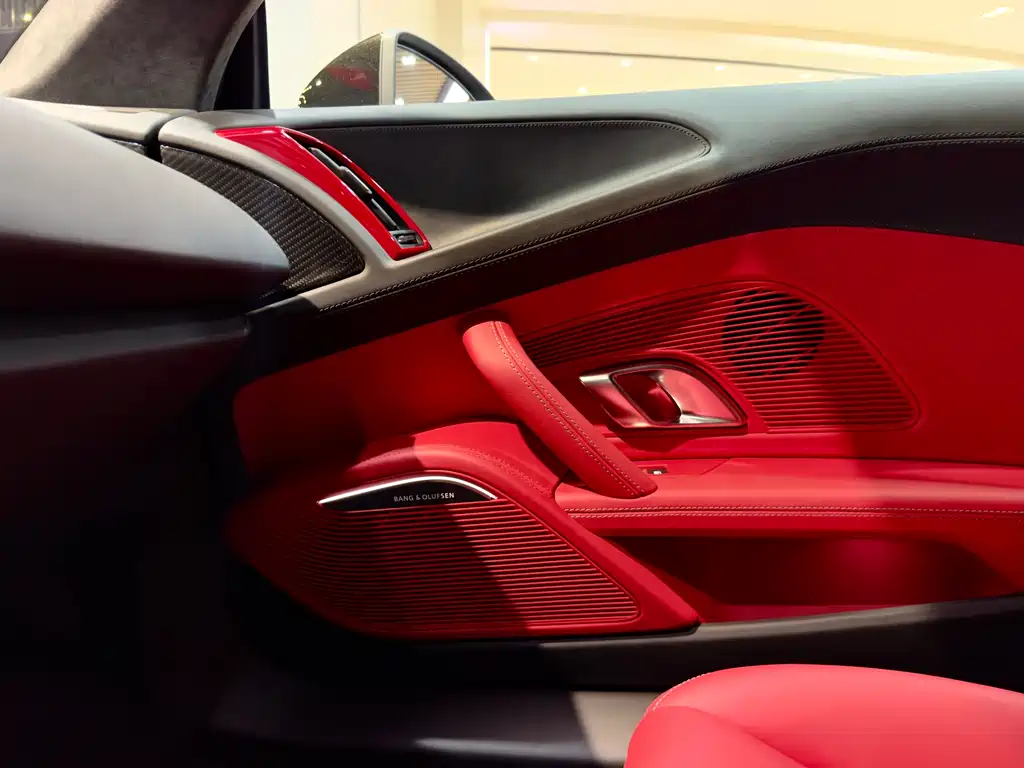 Audi R8 2022 V10 Coupe performance купить на сайте DeffCars