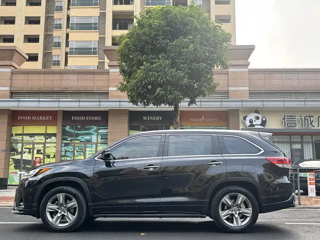 Highlander 2018 2.0T four-wheel drive premium version, 7 seats, National VI купить на сайте DeffCars