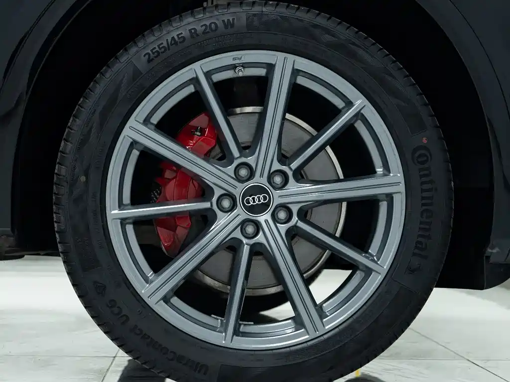 Audi Q5L 2022 45T luxury and dynamic model купить на сайте DeffCars