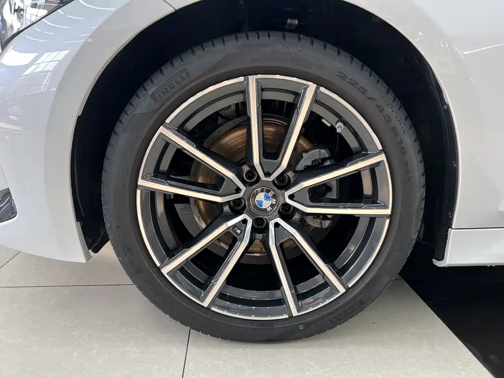 BMW 3 Series 2024 320Li M Sports Package купить на сайте DeffCars